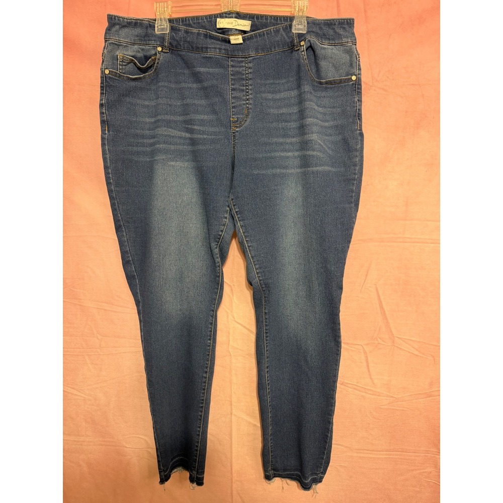 Est 1946 Denim Curvy Skinny Jeans Womens 18W Medium Wash Pull On Raw Hem Blue